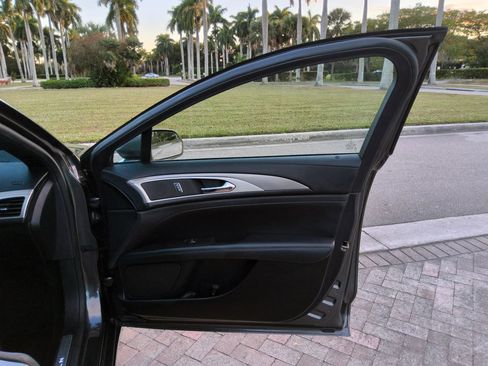 Used 2018 Lincoln MKZ Select w/ Technology Package image 30