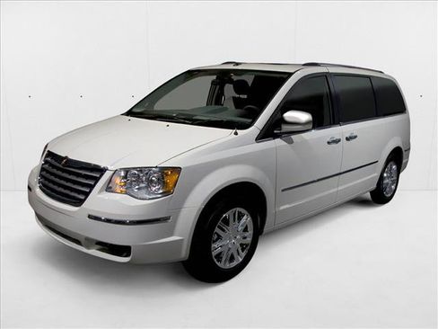 Used 2010 Chrysler Town & Country Touring FWD image 1