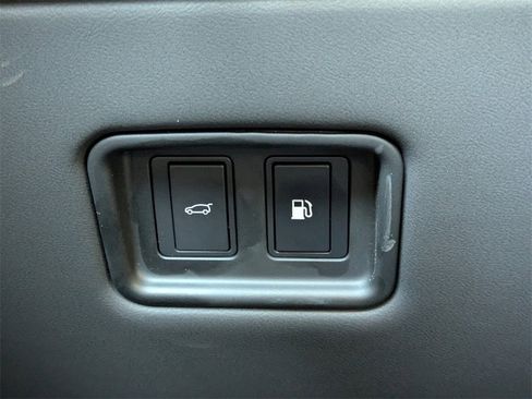 Used 2025 Land Rover Range Rover Sport Dynamic SE image 27