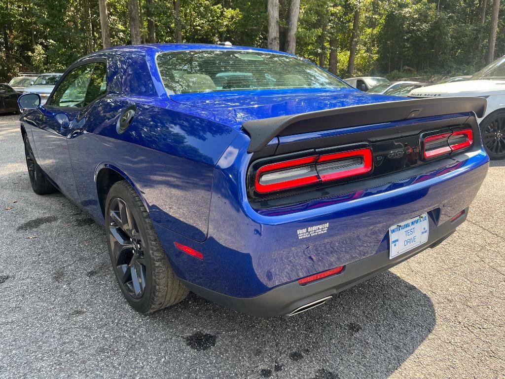 Used 2020 Dodge Challenger SXT w/ Blacktop Package RWD image 11
