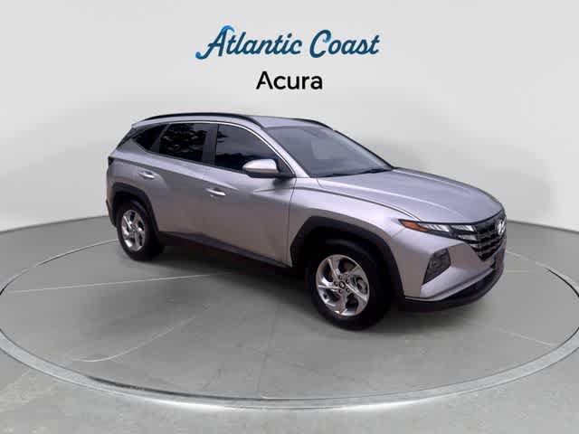 Used 2024 Hyundai Tucson SEL FWD image 2