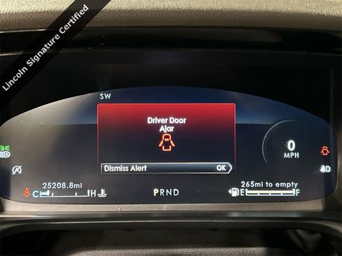 Used 2023 Lincoln Aviator Reserve w/ Equipment Group 201A image 14