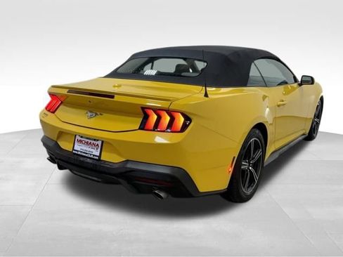 Used 2024 Ford Mustang Premium image 7