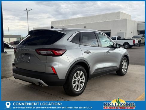 Used 2023 Ford Escape Active w/ Tech Pack #1 FWD image 4