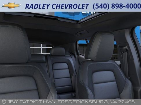New 2025 Chevrolet Equinox EV LT w/ Convenience Package II image 24