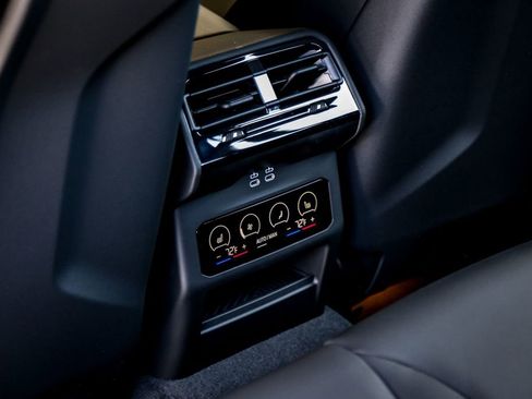 New 2026 BMW M5 Touring AWD/4WD image 26