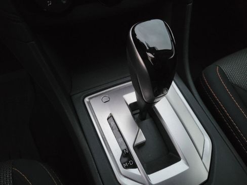 Used 2019 Subaru Crosstrek 2.0i Premium w/ Eyesight System image 34