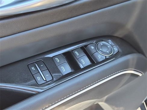 Certified 2022 Cadillac Escalade Sport image 23