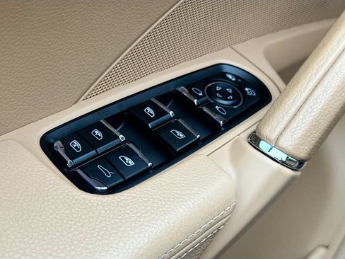 Used 2014 Porsche Cayenne Diesel image 18