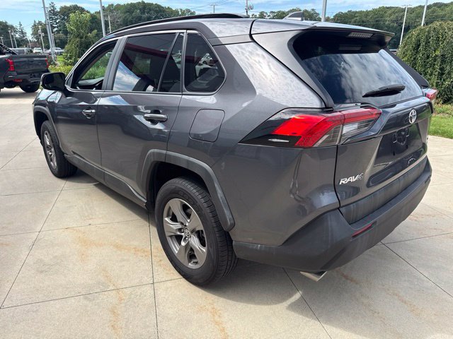 Used 2024 Toyota RAV4 XLE AWD/4WD image 5