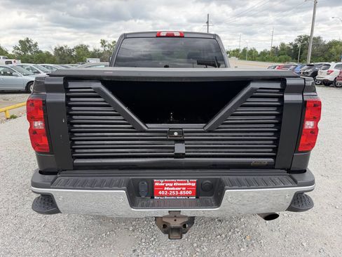 Used 2015 Chevrolet Silverado 2500 LTZ w/ LTZ Plus Package AWD/4WD image 3