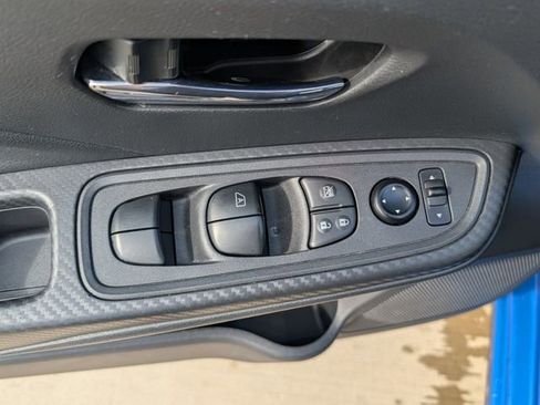 Used 2024 Nissan Versa SV FWD image 19