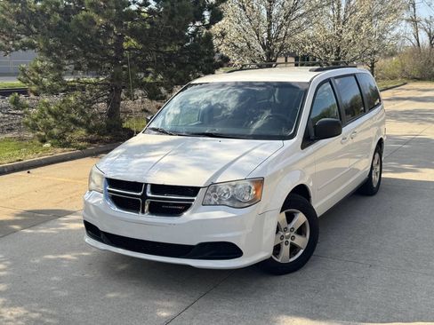 Used 2012 Dodge Grand Caravan SXT FWD image 1