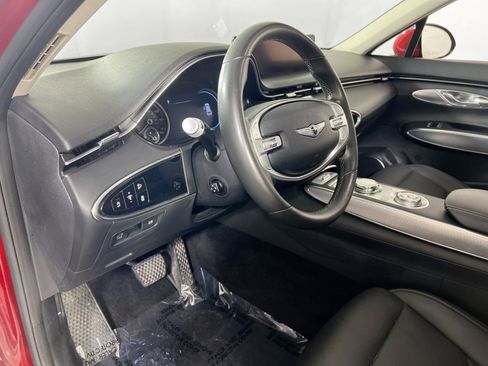 Used 2022 Genesis GV70 2.5T w/ Select Package AWD/4WD image 9