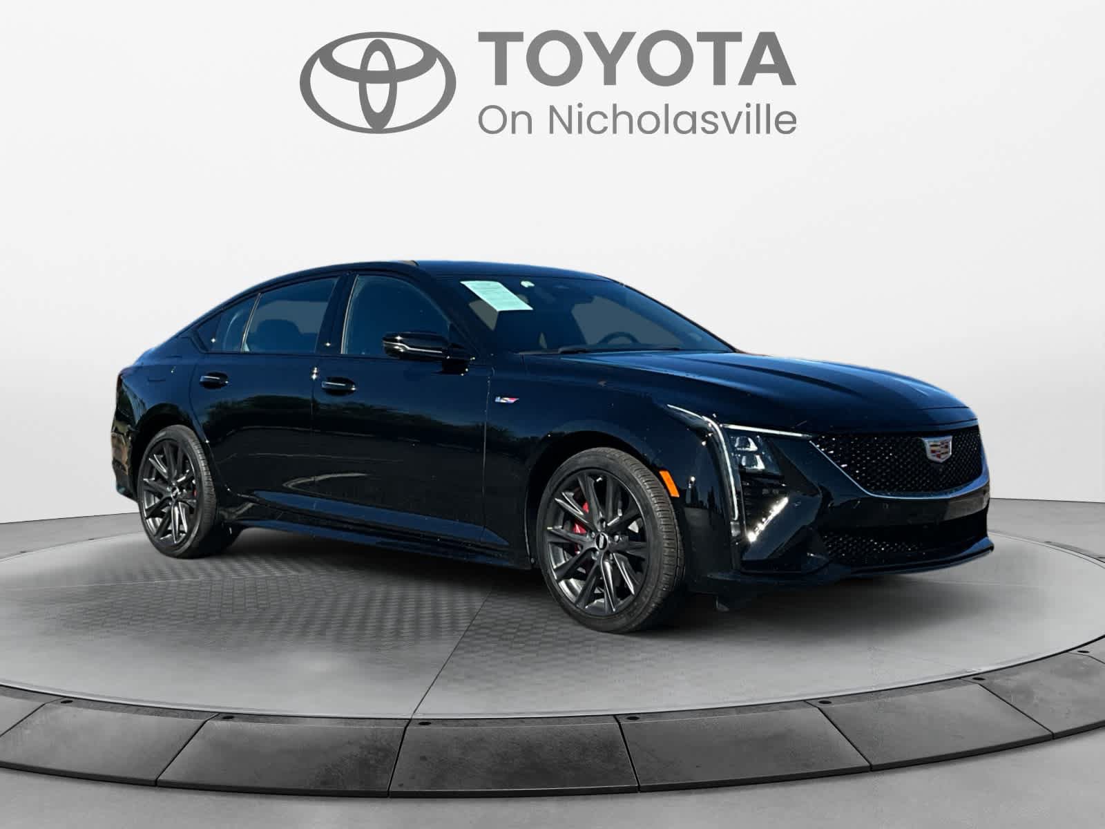 Used 2025 Cadillac CT5 V w/ Technology Package AWD/4WD image 7