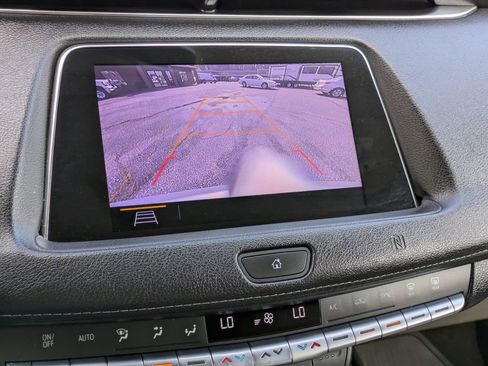 Used 2019 Cadillac XT4 Luxury w/ Cold Weather Package image 21