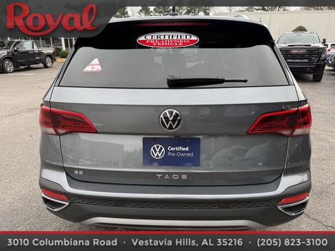 Certified 2022 Volkswagen Taos SE image 6