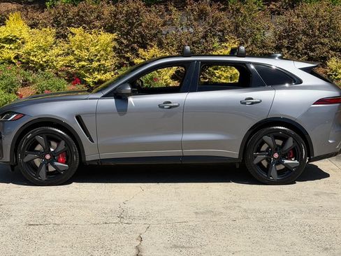 Used 2023 Jaguar F-PACE SVR AWD/4WD image 6