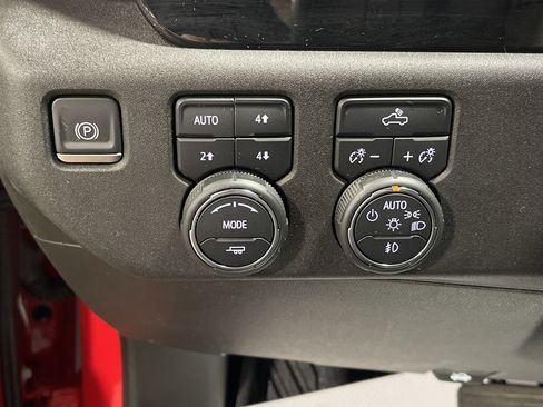 Used 2022 Chevrolet Silverado 1500 RST image 20