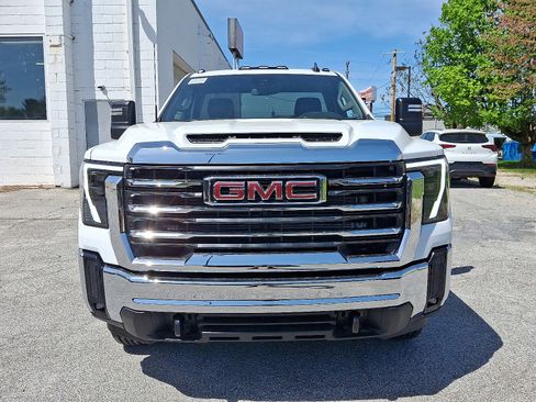 New 2025 GMC Sierra 2500 SLE w/ SLE Convenience Package image 2
