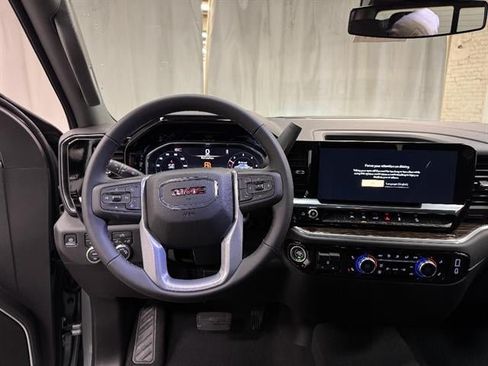 New 2026 GMC Sierra 1500 SLE w/ X31 Off-Road Package AWD/4WD image 25