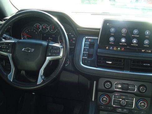 Used 2021 Chevrolet Tahoe Z71 w/ Z71 Signature Package image 10