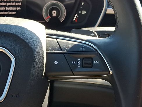 Used 2024 Audi Q3 2.0T Premium Plus w/ Premium Plus Package image 24