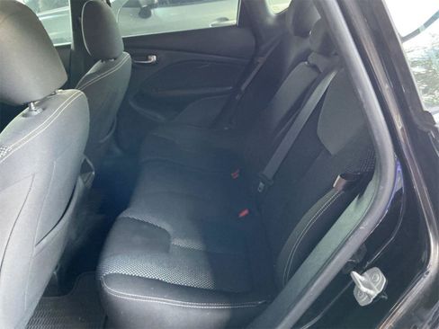 Used 2016 Dodge Dart SXT FWD image 12