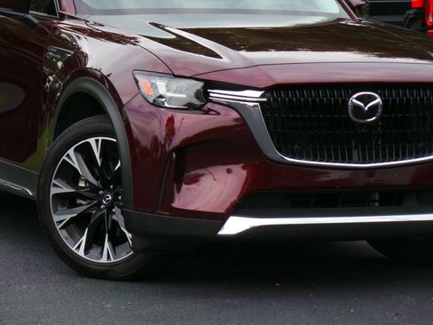 Certified 2024 MAZDA CX-90 Plug-In Hybrid w/ Premium Pkg AWD/4WD image 27