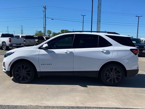 Used 2023 Chevrolet Equinox RS w/ RS Leather Package image 2
