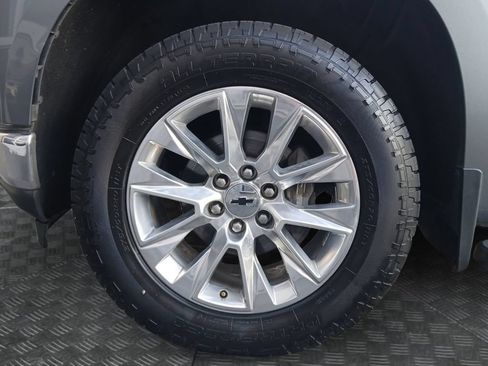 Used 2019 Chevrolet Silverado 1500 LTZ AWD/4WD image 23