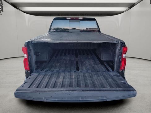 Used 2019 Chevrolet Silverado 1500 High Country w/ Technology Package AWD/4WD image 8