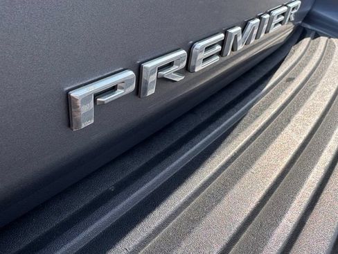 Used 2022 Chevrolet Tahoe Premier AWD/4WD image 10