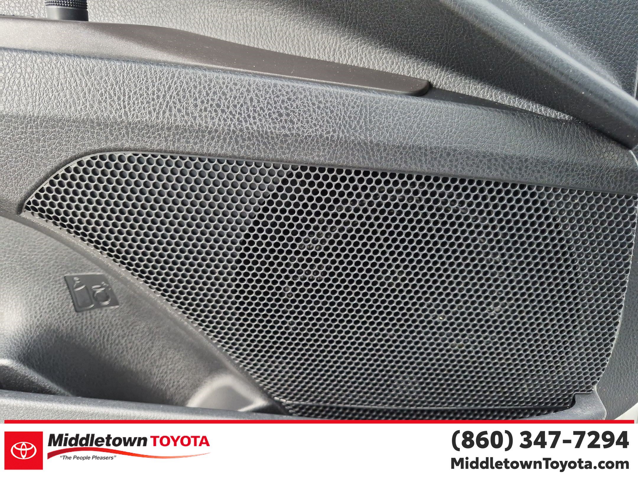 Used 2024 Toyota Camry SE w/ Cold Weather Package FWD image 13