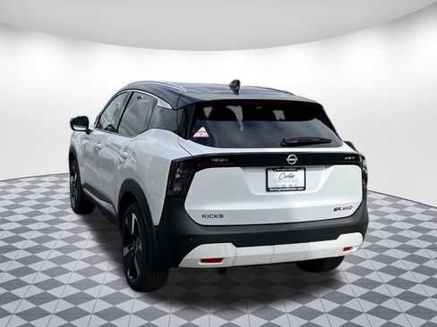 New 2025 Nissan Kicks SR w/ SR Premium Package image 5