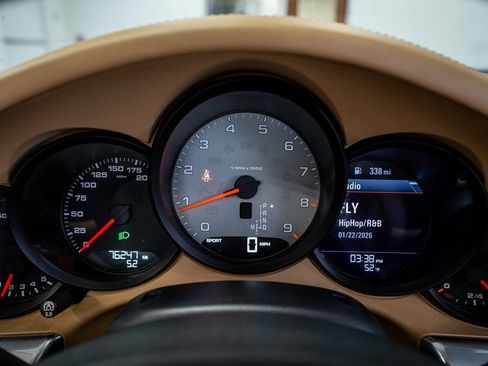 Used 2013 Porsche 911 Carrera S image 39