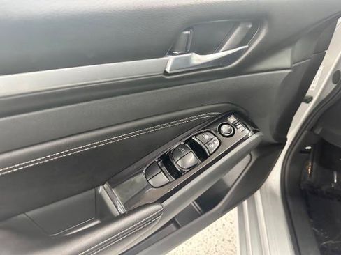 Used 2021 Nissan Altima 2.5 SV FWD image 11