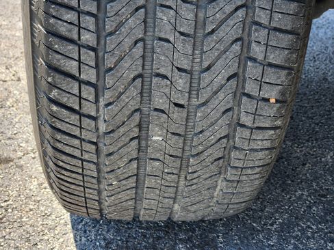 Used 2023 Chevrolet Silverado 1500 Custom image 11