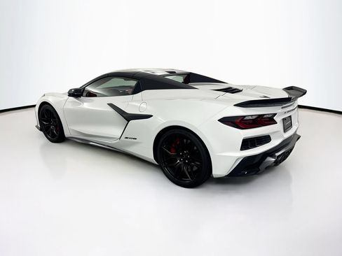 Used 2024 Chevrolet Corvette Z06 w/ Stealth Interior Trim Package RWD image 39