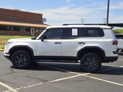 Certified 2025 Lexus GX 550 AWD/4WD image 4