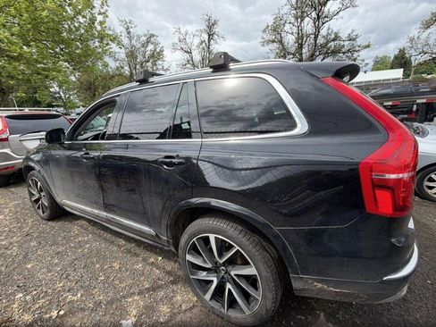 Used 2021 Volvo XC90 T8 Inscription Expression w/ Advanced Package AWD/4WD image 3