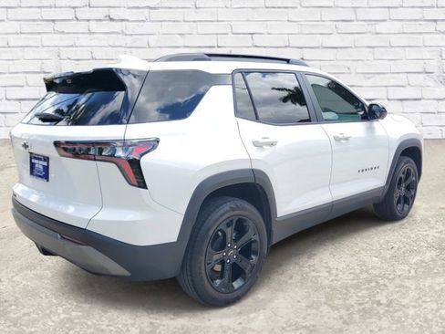 Certified 2025 Chevrolet Equinox LT w/ Safety and Technology Package FWD image 4