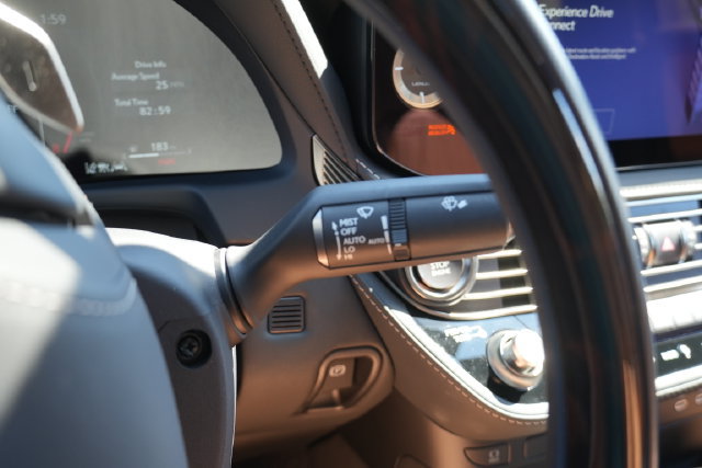 Used 2024 Lexus LS 500 w/ Interior Upgrade Package RWD image 31