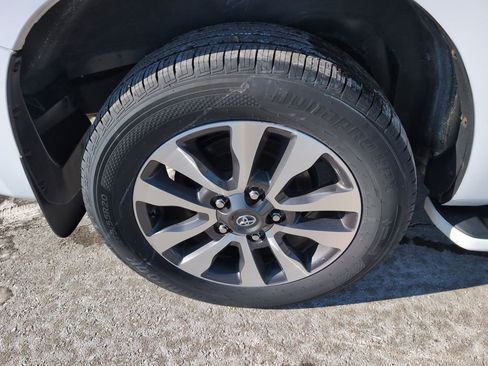 Used 2018 Toyota Sequoia Limited image 9