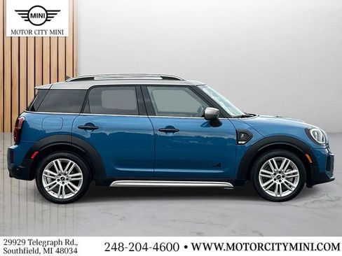 Certified 2024 MINI Cooper Countryman S w/ Premium Package AWD/4WD image 2