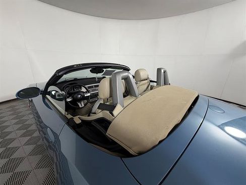 Used 2003 BMW Z4 2.5i RWD image 10