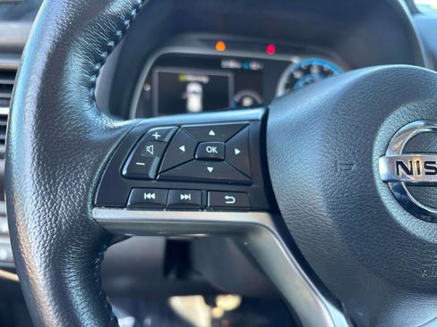 Used 2022 Nissan Leaf SV Plus image 16