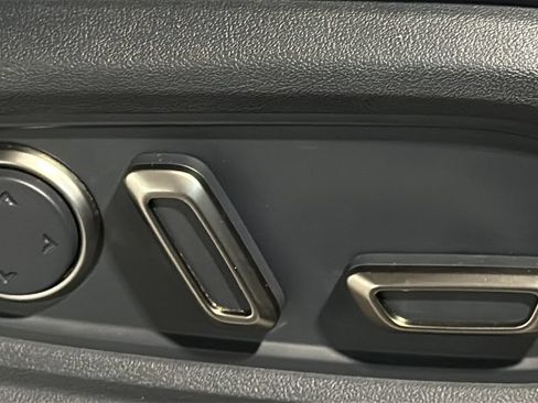 Used 2022 Rivian R1T Launch Edition AWD/4WD image 11