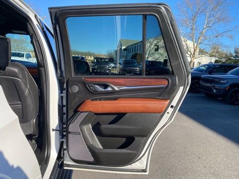 Used 2023 GMC Yukon Denali Ultimate image 29