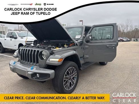 Used 2022 Jeep Wrangler Sahara image 10